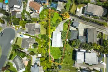 220 Glamorgan Drive, Northcross