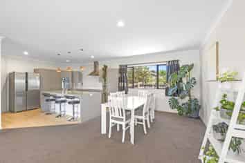 158 Dunbars Road, HALSWELL