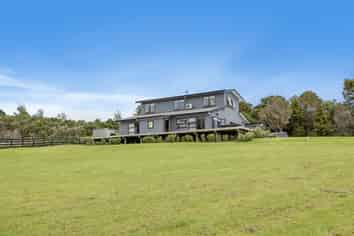 525 Valley Road, Kaiwaka