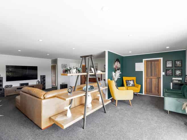 525 Valley Road, Kaiwaka