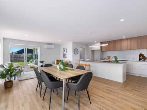 9 Whareatea Road, Redwoodtown