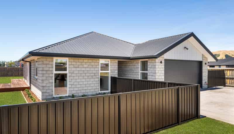 9 Whareatea Road, Redwoodtown