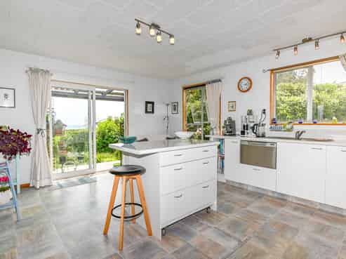 10 Whitcombe Terrace, Hokitika