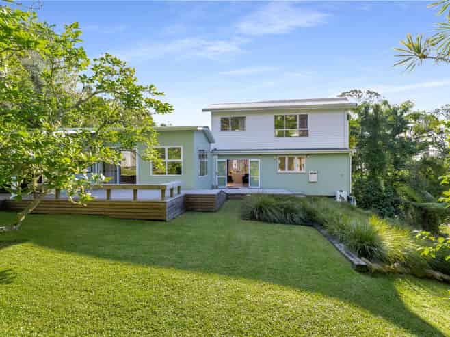 20 Otuturu Crescent, Tapu