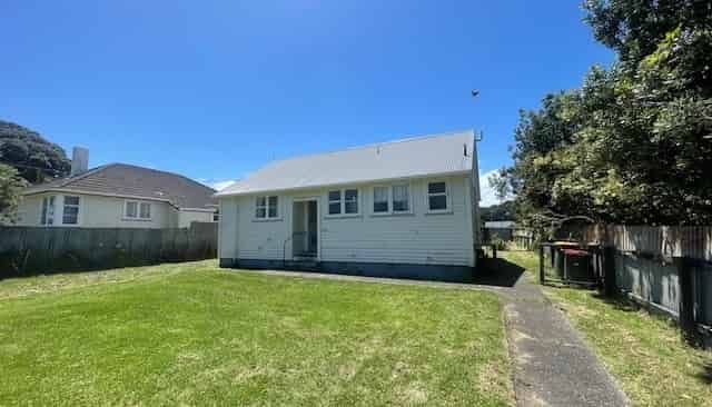 182 Egmont Street, Patea