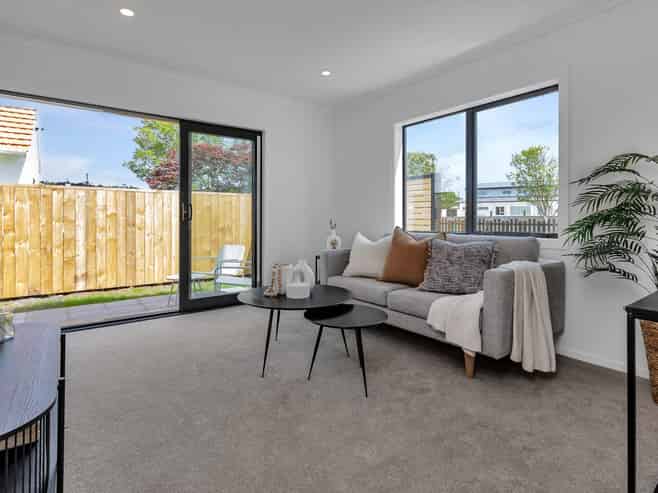 1B Simons Street, Kensington