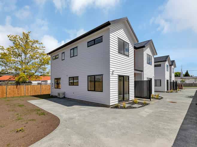 1B Simons Street, Kensington