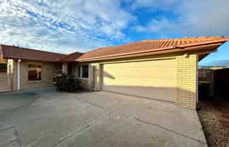 27 Bucklands Crescent, Papamoa