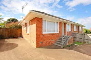 2/122 Lake Road, Belmont