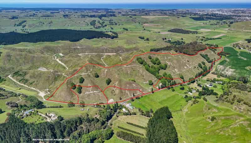 52 Longacre Road, Okoia