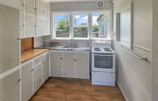 32 Devon Crescent, Bulls