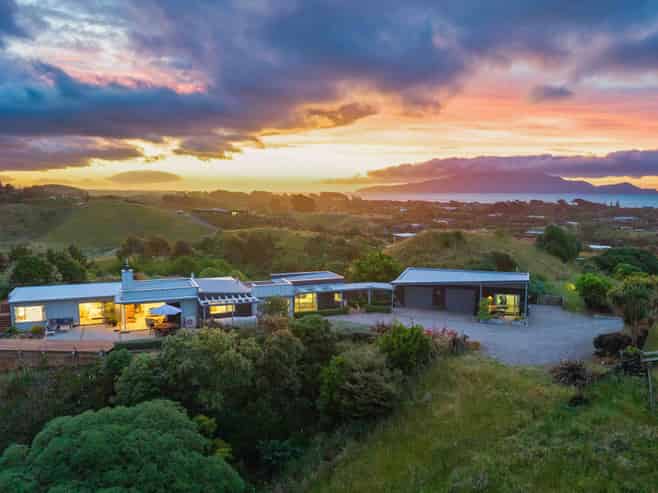 104 Raukawa Road, PEKA PEKA