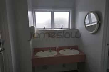 High Profile Office 270m2 & 8 Car Parks