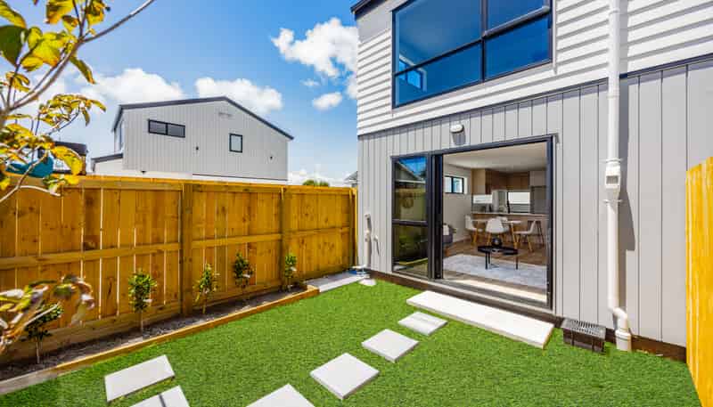 2 & 3 / 35 Albert Street, Otahuhu