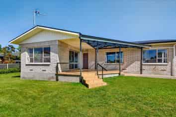 16 Brookvale Road, Havelock North