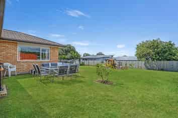 48 Omana Avenue, Helensville