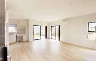 A/1 Putiputi Way, Papakura