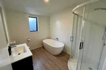 23 Crossley Avenue, Woodend