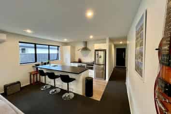 23 Crossley Avenue, Woodend