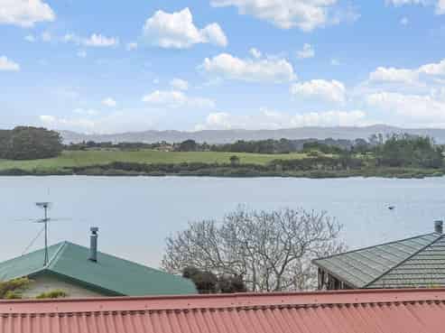 22 Beihlers Road, Weymouth