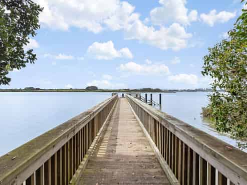 22 Beihlers Road, Weymouth