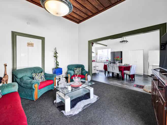 176 Glover Road, Hawera