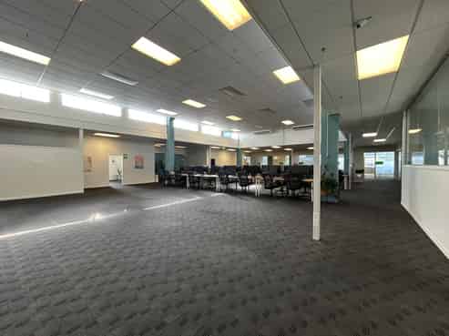 Modern Spacious Offices in the Top Town Complex