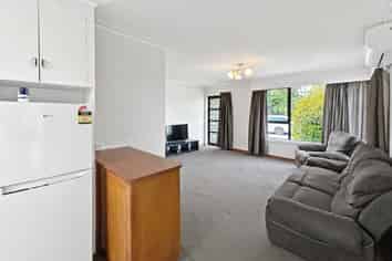 2/277 Nelson Street, Strathern