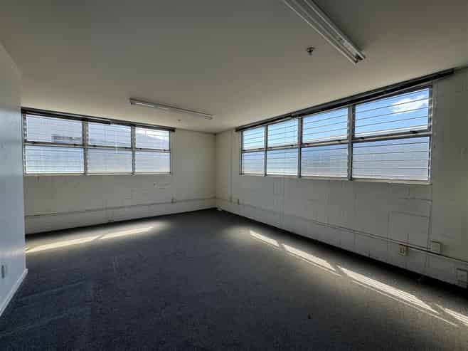 Dual Access Warehouse with Road Profile