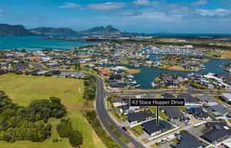 43 Stace Hopper Drive, One Tree Point