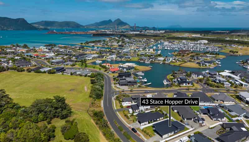 43 Stace Hopper Drive, One Tree Point