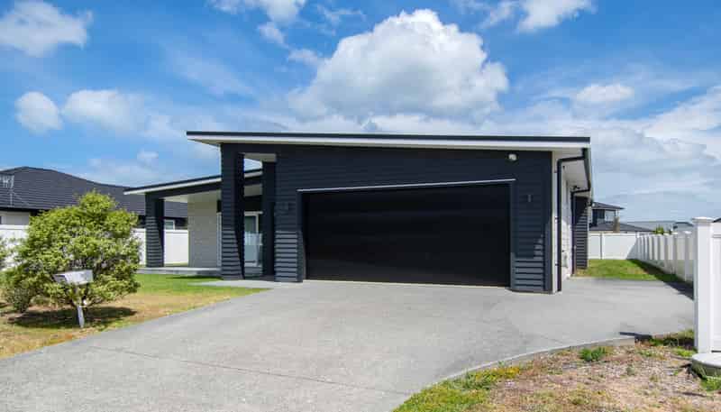 43 Stace Hopper Drive, One Tree Point