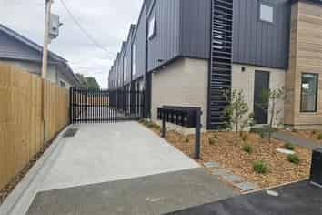 120 Hastings Street East, Sydenham