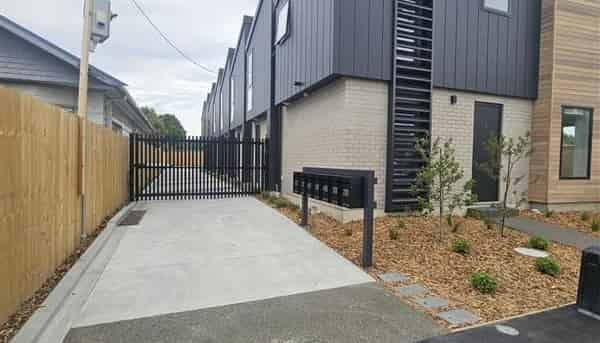 120 Hastings Street East, Sydenham