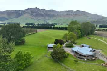 1148 Blackmount Redcliff Road, Whare Creek