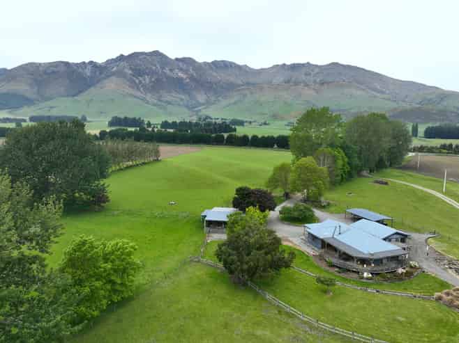 1148 Blackmount Redcliff Road, Whare Creek