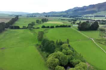 1148 Blackmount Redcliff Road, Whare Creek