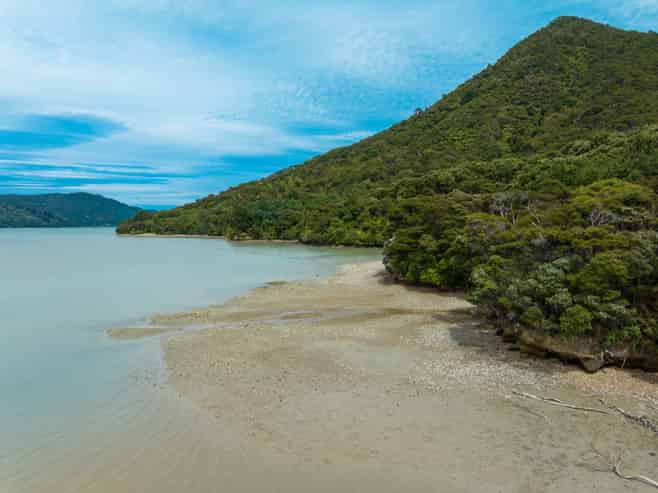  Kenepuru Road , Kenepuru Sound