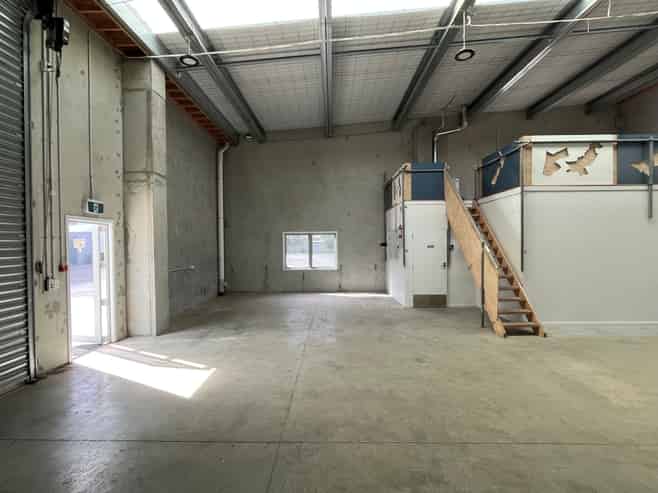 Front Unit - Prominent Position