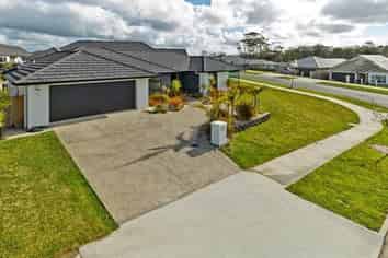 2 Steamer Road, Silverdale