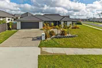 2 Steamer Road, Silverdale