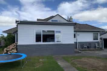 134 Weraroa Road , Levin