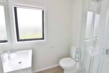 3/125B Metcalfe Road , Ranui