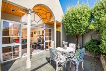 28 Ings Avenue, Saint Clair