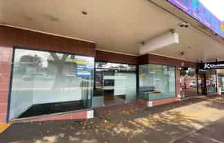 GLEN EDEN SHOP FOR LEASE
