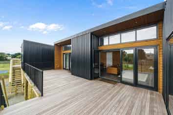 42 Kapiti Lane, Otaki Beach