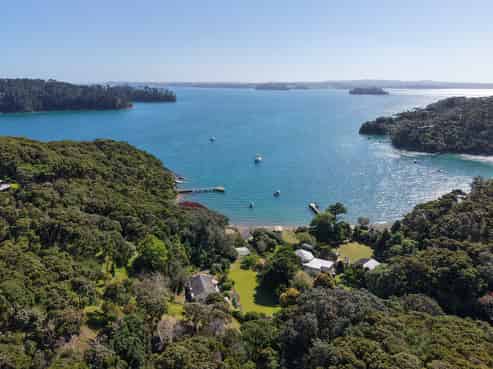 256 Stockyard Bay, Kawau Island