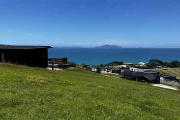 8 Aquarius Lane, Langs Beach