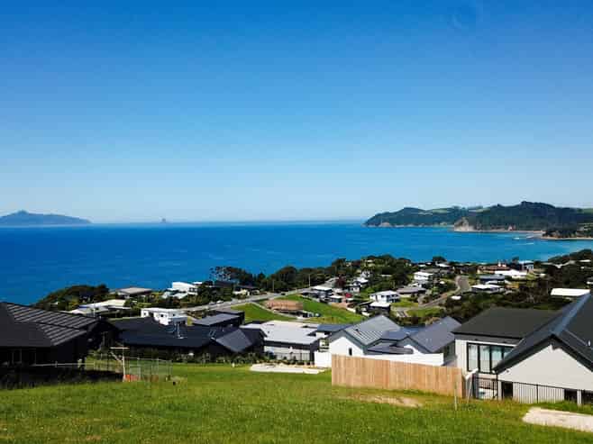 8 Aquarius Lane, Langs Beach