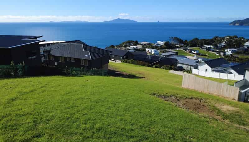 8 Aquarius Lane, Langs Beach